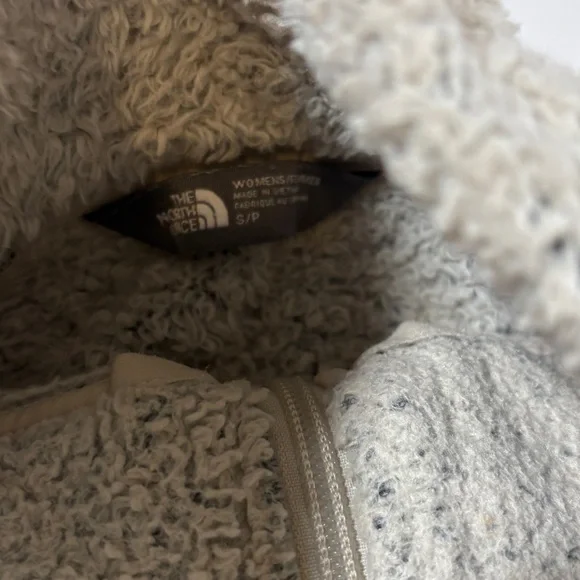 The North Face Cream Jacket Size S Gorpcore Campingcore Athleisure Layer - Picture 5 of 7